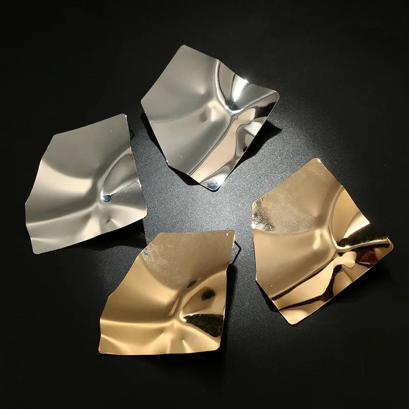 Очаровательные золотые металлические серьги с блестками для женщин