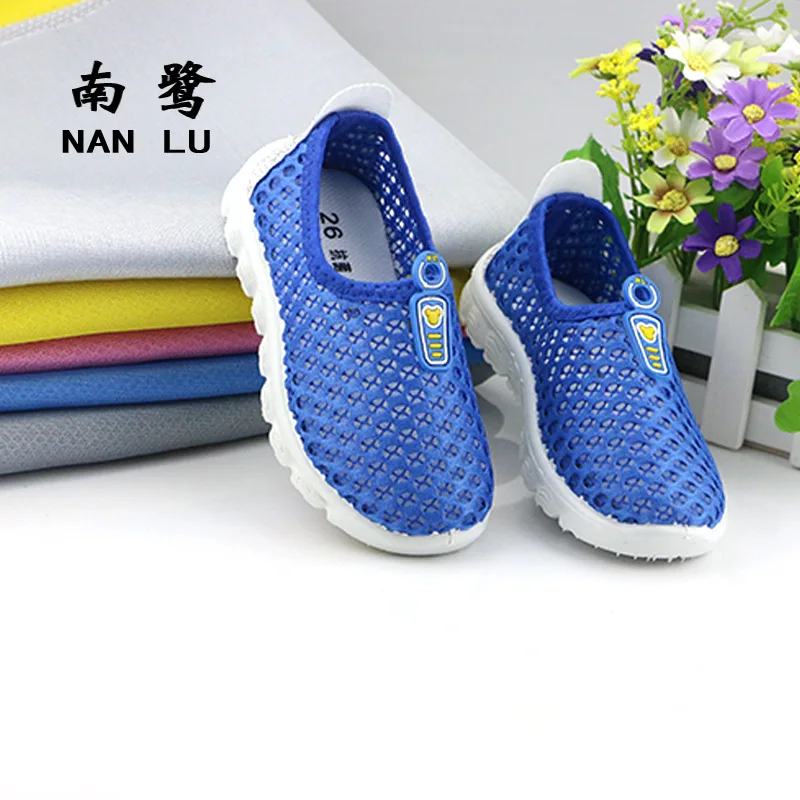 Детская повседневная обувь брендовые кроссовки для мальчиков и девочек модная