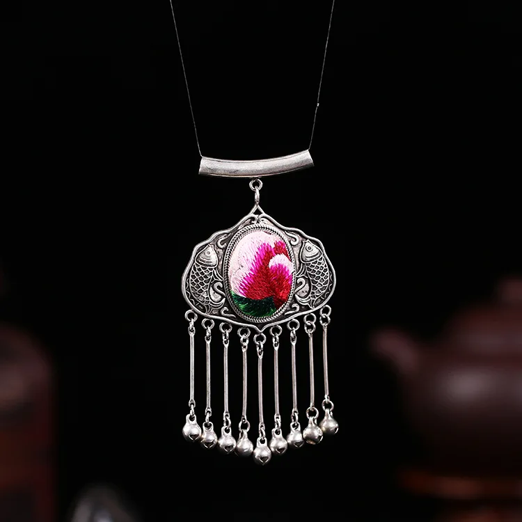 Бесплатная доставка серебряная подвеска Miao в виде рыбки с бабочкой на дне