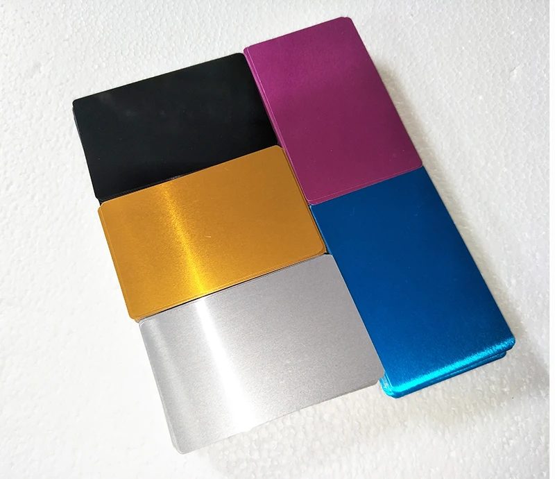 50 шт. цветные заготовки из алюминиевого сплава визитные карточки Лазерная