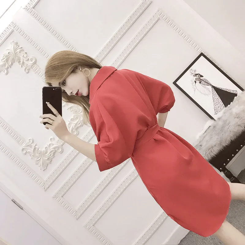 Женское шифоновое платье с коротким рукавом летучая мышь и отложным воротником |