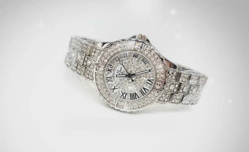 Женский Rhinestone Часы Леди Платье Женщины смотреть Алмаз Люксовый бренд Браслет Наручные Часы дамы Кристалл Кварцевые Часы