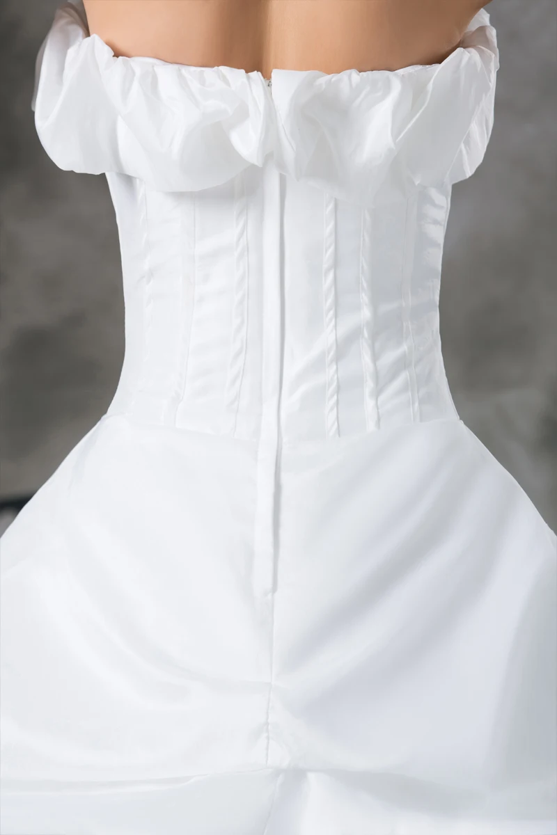 

Turkey Vestido De Noiva Wedding Dresses Ball Gown Strapless Floor Length Satin Pleated Boho Wedding Gown Bridal Dresses