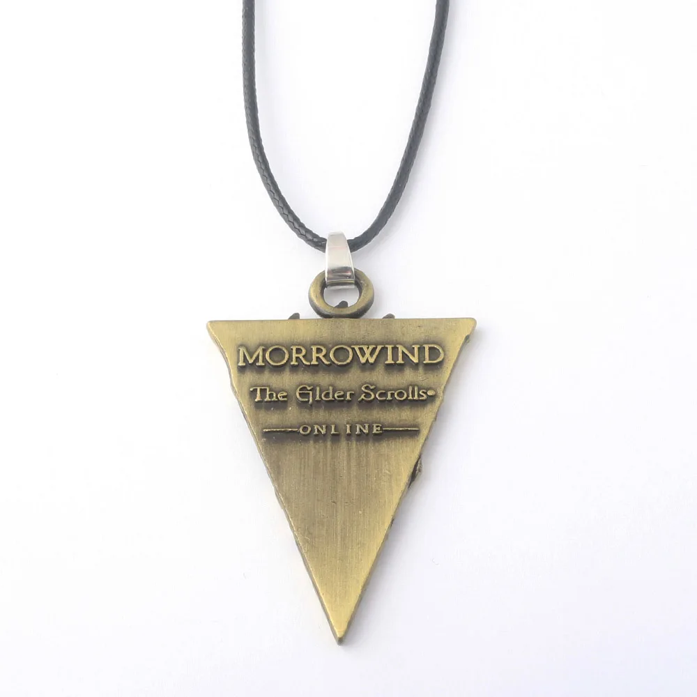 

SC Game The Elder Scrolls Keychain Morrowind Logo Pendant Triangle Keyring Backpack accessories Women Men Jewelry Gift