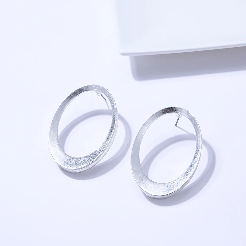 Женские серьги-гвоздики из цинкового сплава в минималистичном стиле | Украшения