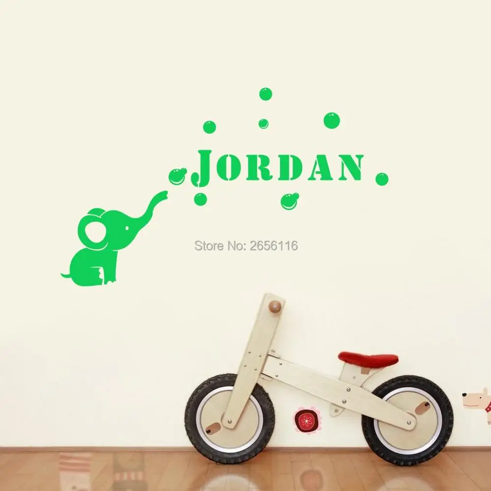 Индивидуальные наклейки на стену персонализированные виниловые с изображением