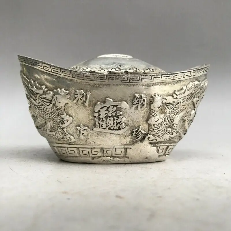 

A rare Tibet silver ingots carved sculpture in ancient China