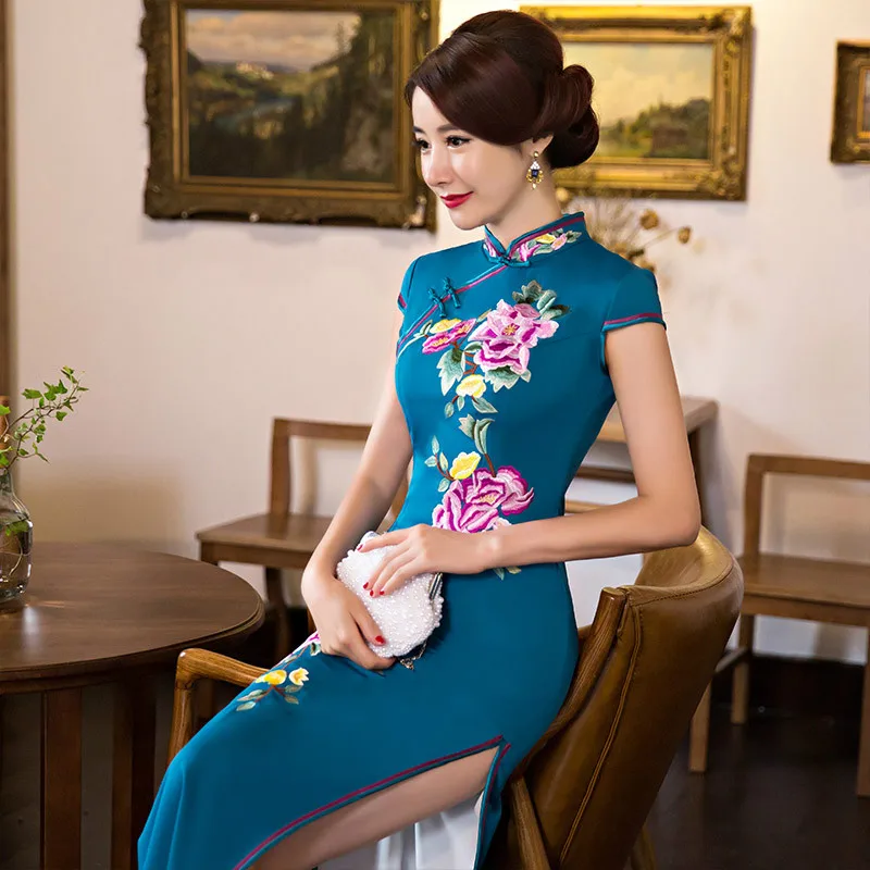 

The Super Quality Double Restoring Long Cheongsams Flowers Embroidery Oriental Styled Dresses Qipao Women Traditional Dress