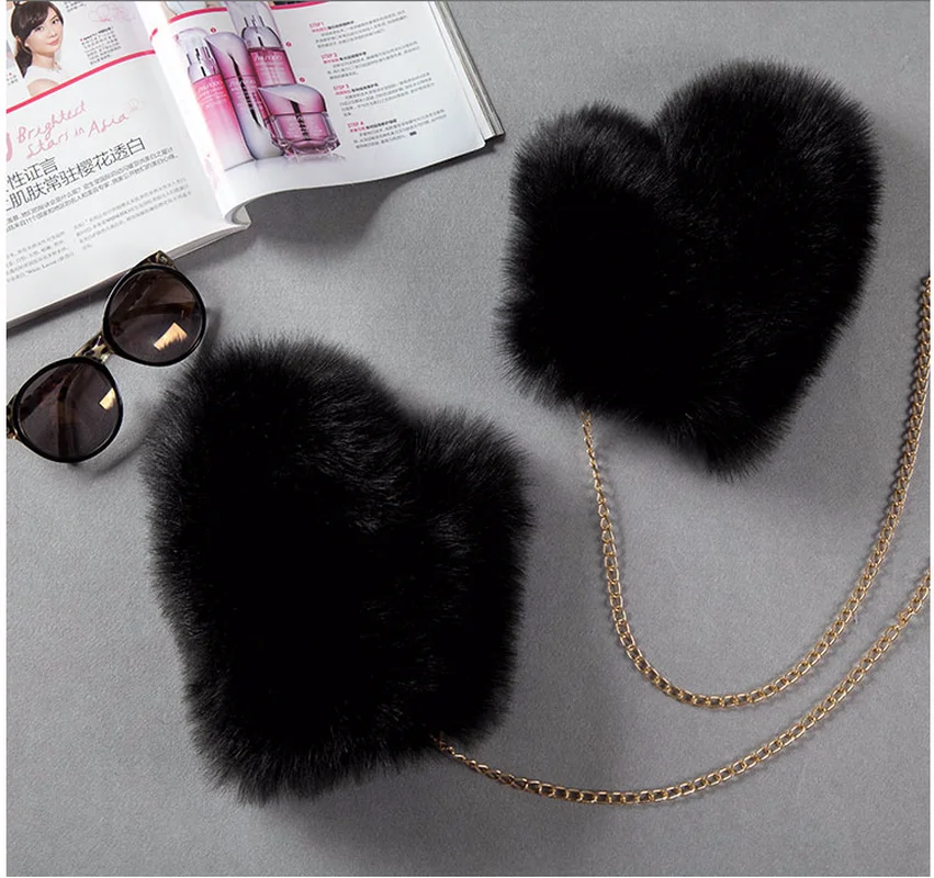 Варежки женские из искусственного меха | Аксессуары для одежды