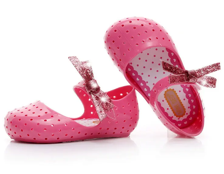 Новинка лета 2017 мини босоножки с блестящим бантом женская обувь дырками желе для