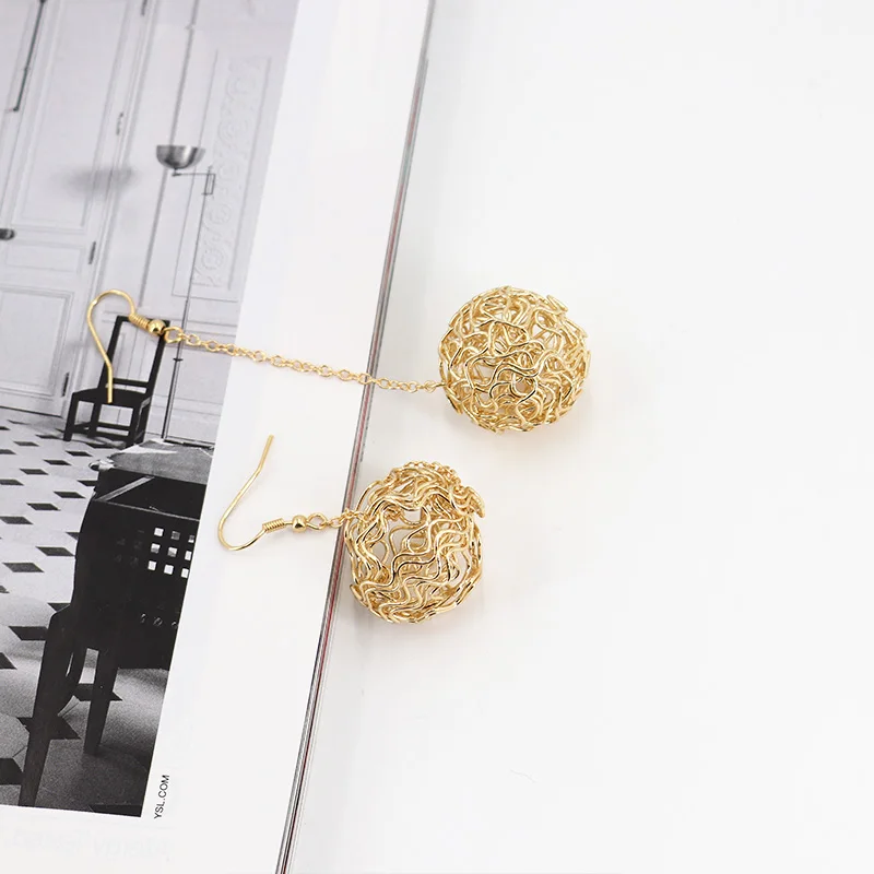 Полые длинные шары цепи Висячие серьги висит Мода мотаться 2018 Brincos себе золото