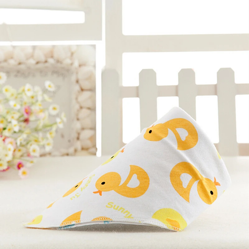 

Cute Bibs Cartoon Pattern Saliva Towel for Boys Girls Baby Burp Cloths Triangle Cotton Bandana Newborn Fashion Scarf Accessories