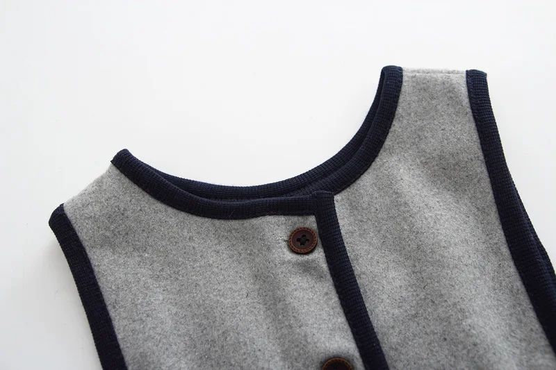 Шерстяное платье для девочек серое с пуговицами осени и зимы 16DD674 | Детская одежда