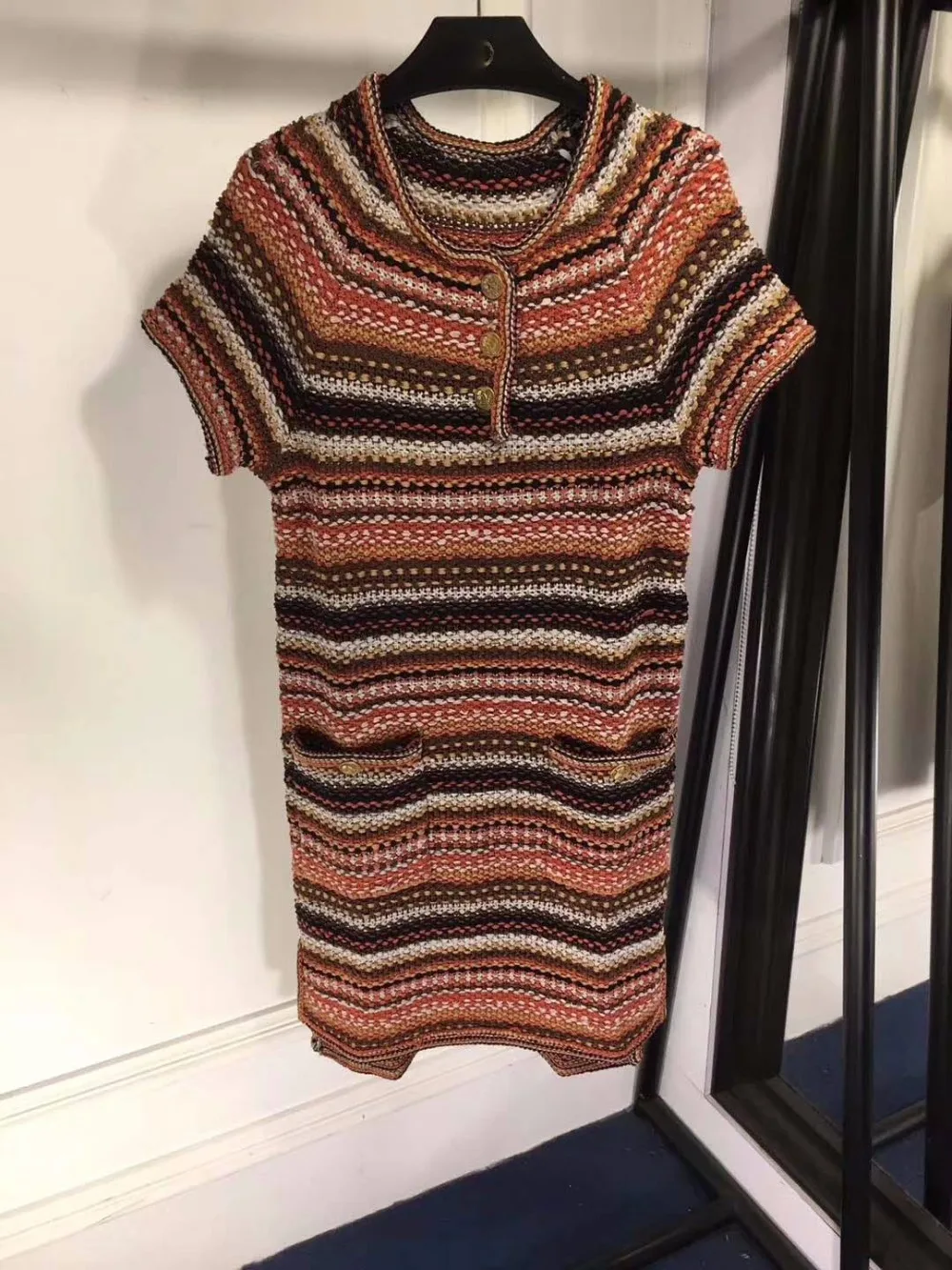 Женское трикотажное платье в полоску классическое повседневное винтажное стиле