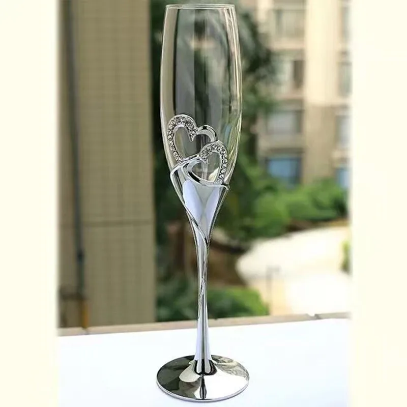 Новинка серебристые флейты в форме сердца для шампанского свадебные тосты