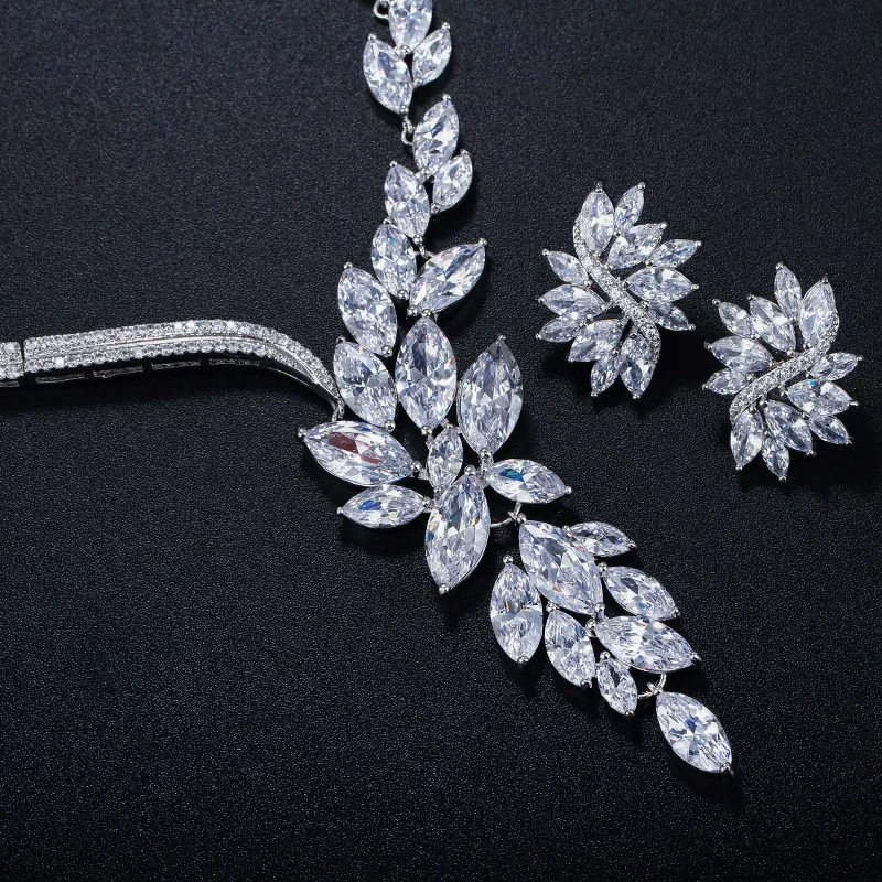 Роскошное ожерелье для свадебного костюма украшенное фианитом|costume jewelry set|jewelry