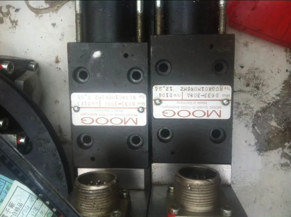 

D634-308B MOOG