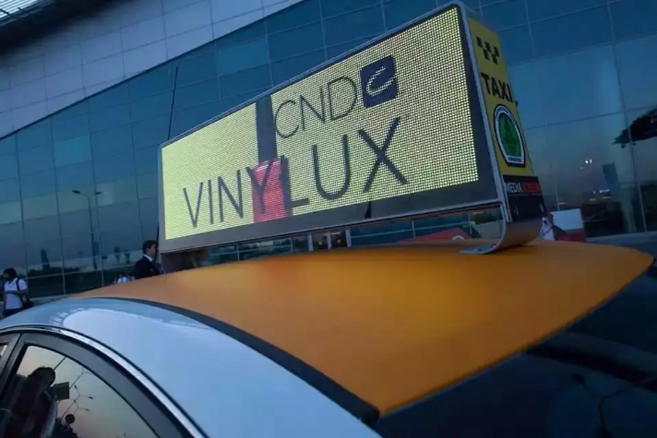 P5 светодиодный дисплей на крышу такси беспроводной РЕКЛАМНЫЙ СВЕТОДИОДНЫЙ знак