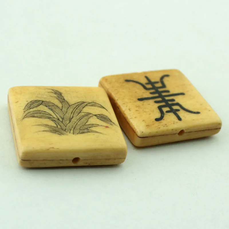 28 мм бычья кость Квадратные бусины ручной резки кулон для ожерелья и браслета 4