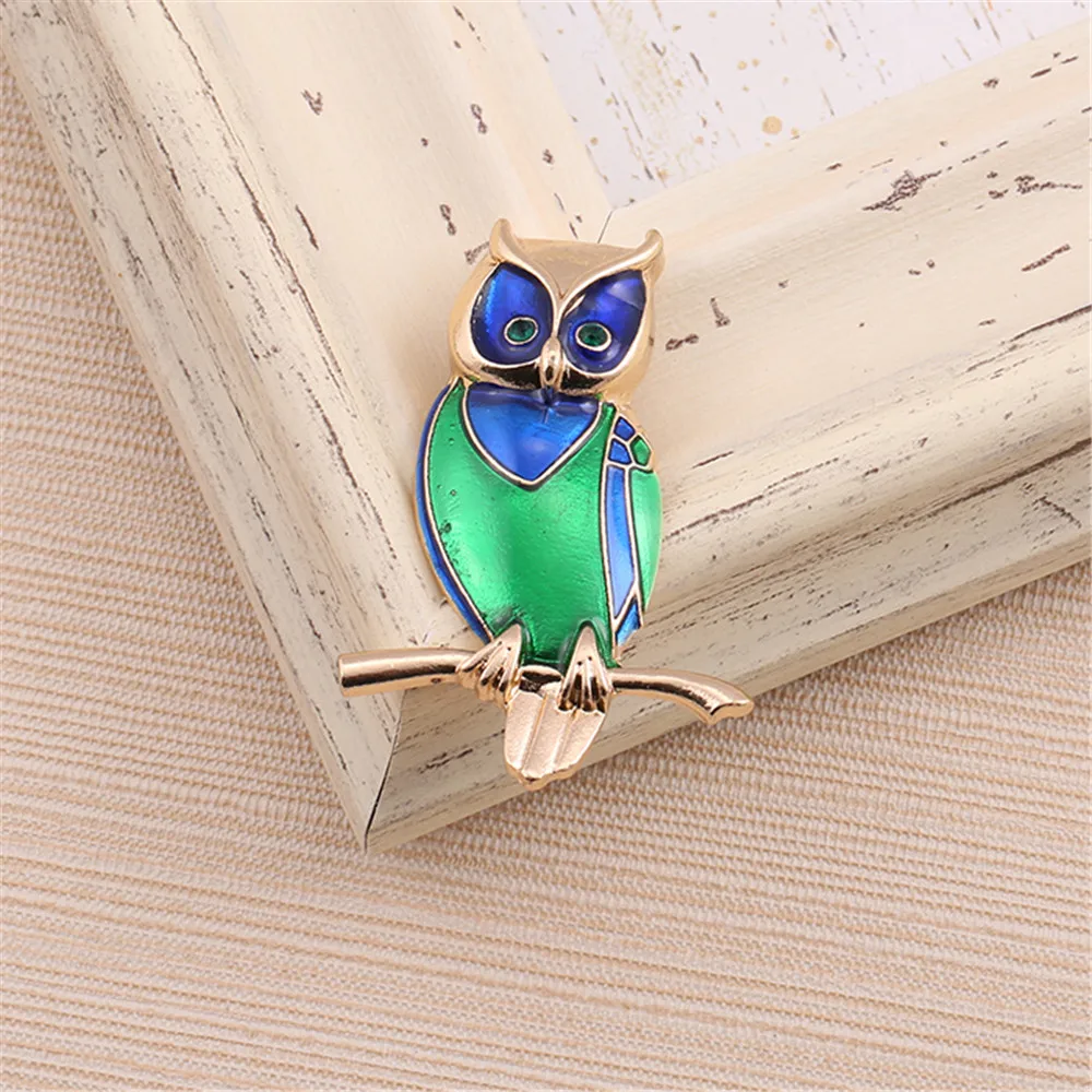 Брошь в виде совы с зеленой и синей эмалью 2019 | Украшения аксессуары