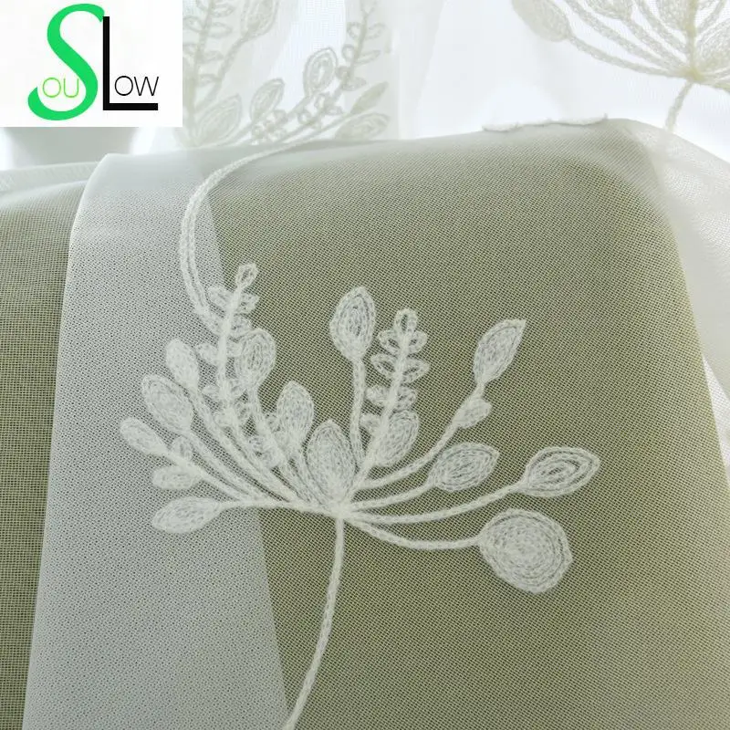 Шторы в виде лотоса Slow Soul белые синие с декоративной вышивкой для спальни