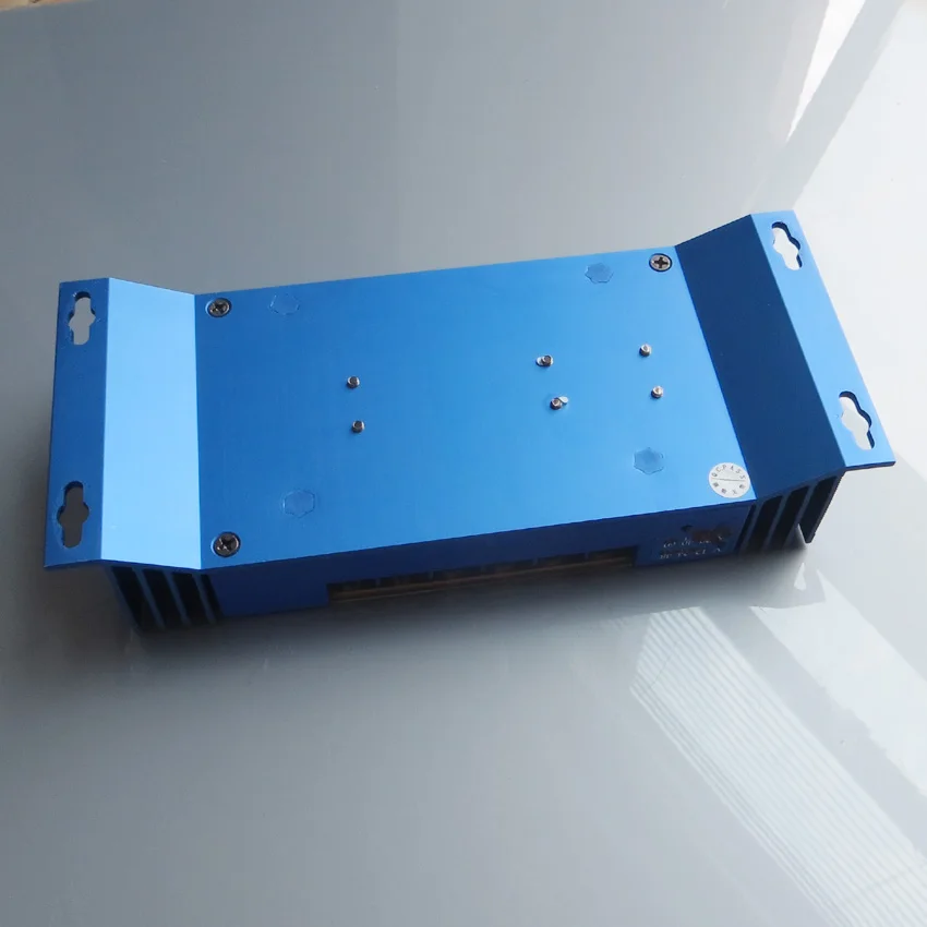 40A 60A PWM LB брендовая солнечная панель регулятор заряда ЖК-дисплей 12 В/24 В/48 в авто 40A литиевая железная батарея Li-ion
