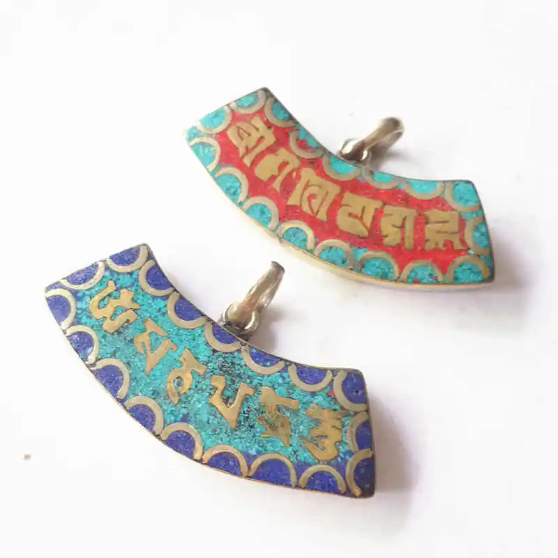

TBP307 Tibetan Mantras Amulet Pendants for Man Moon Figure Multi Colors