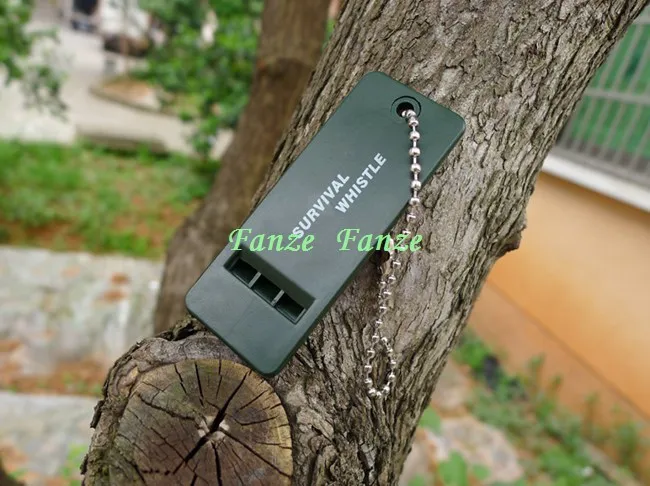 4 Pieces Outdoor Camping Hiking Adventure Survival Rescue Emergency Signal Whistle Brand New Free Shipping Easy to carry | Спорт и