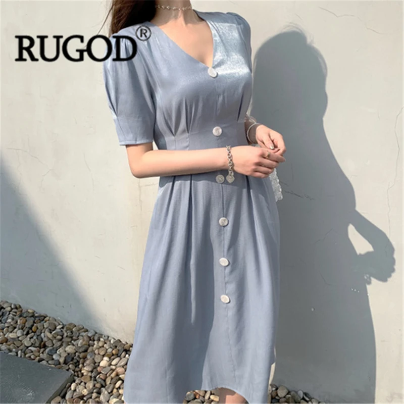 Женское сатиновое платье RUGOD длинное облегающее с коротким рукавом и треугольным