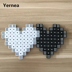 Yernea 100 шт Высокое качество 14 мм игральные кости черный и белый квадратный угловой набор костей для ролевых игр головоломка игральные кости оптом Клубные Вечерние игры