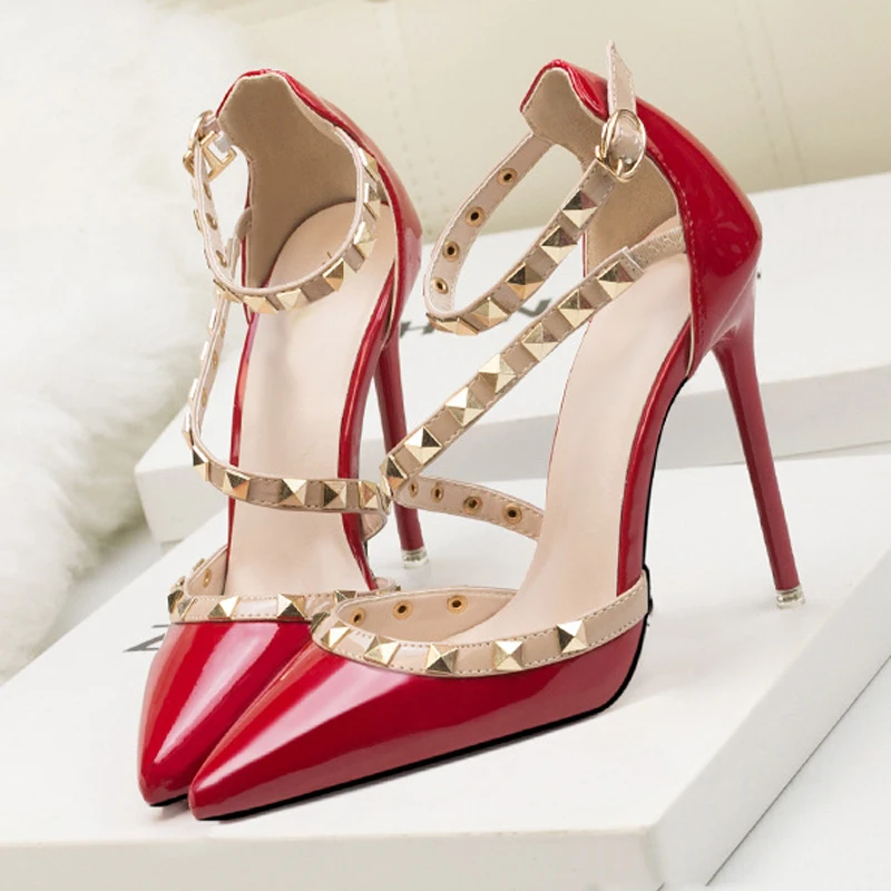 Женские туфли лодочки из лакированной кожи на тонком каблуке 10 см|women pumps|pumps sexythin
