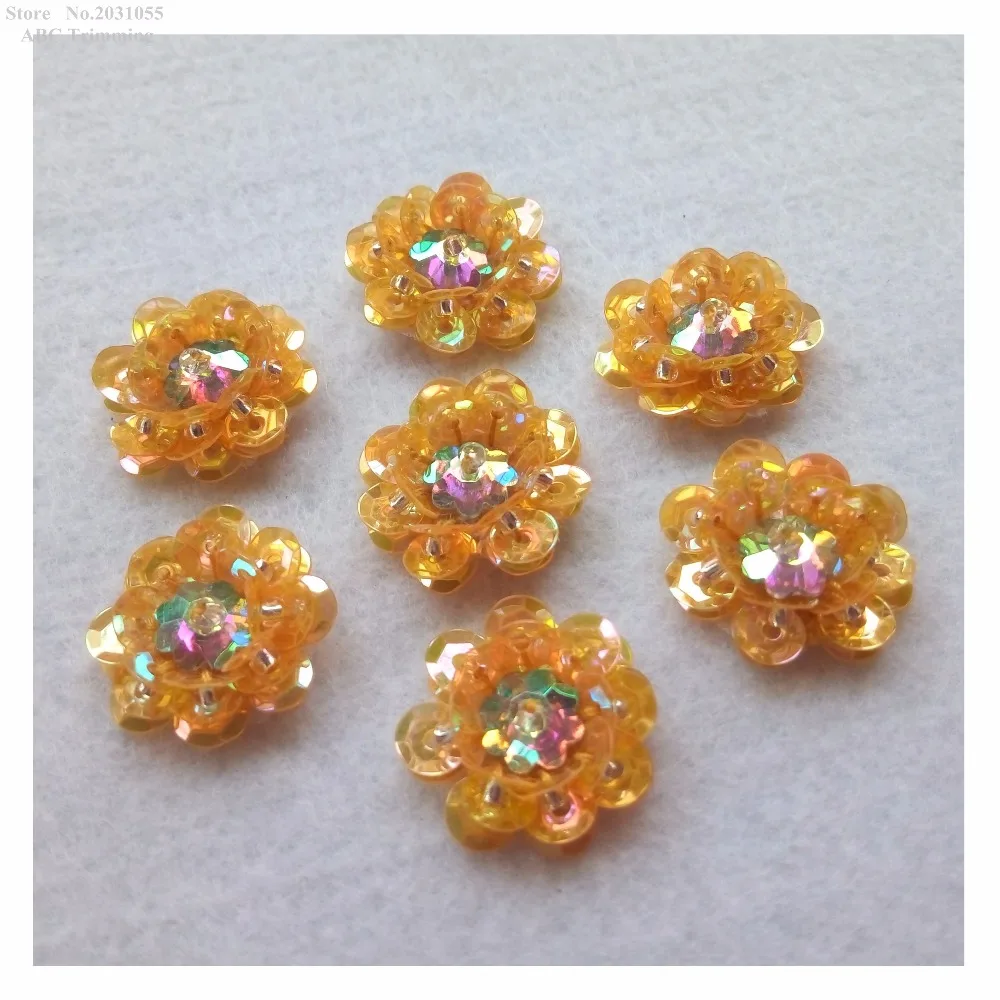 Блестящее стеганое платье для танцев с блестками и цветочной аппликацией