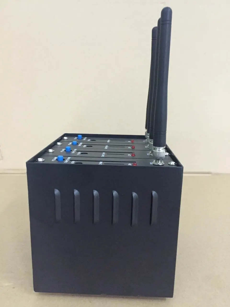 Смс USB 4 порта Wavecom Q24plus GSM GPRS группа модемов сим-карта SMS модем Бесплатная смс