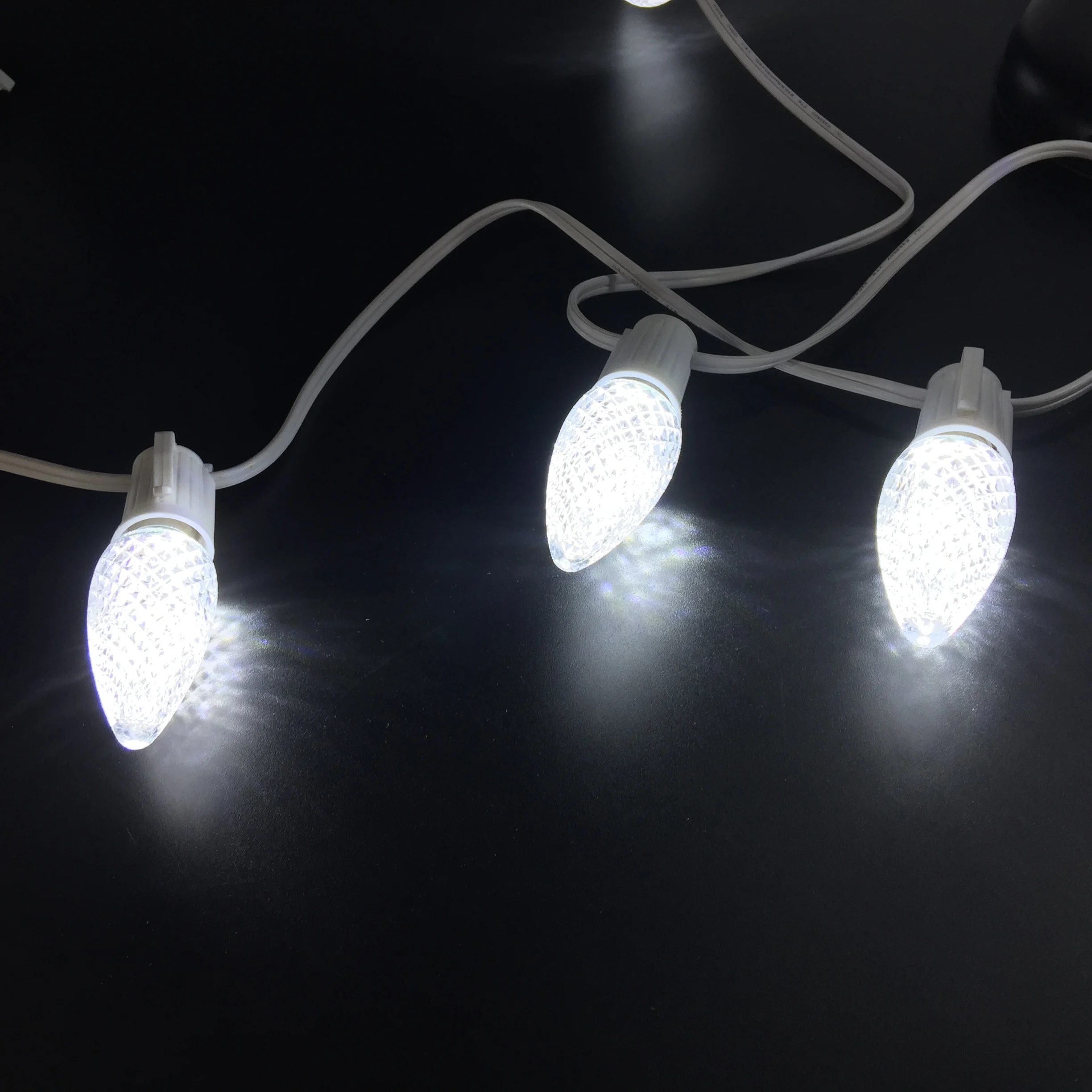 UL Listed 25 Упаковка C9 светодиодный Сменные лампы, 3 SMD СВЕТОДИОДНЫЙ s в каждой рождественской лампе для наружных гирлянд, холодный белый