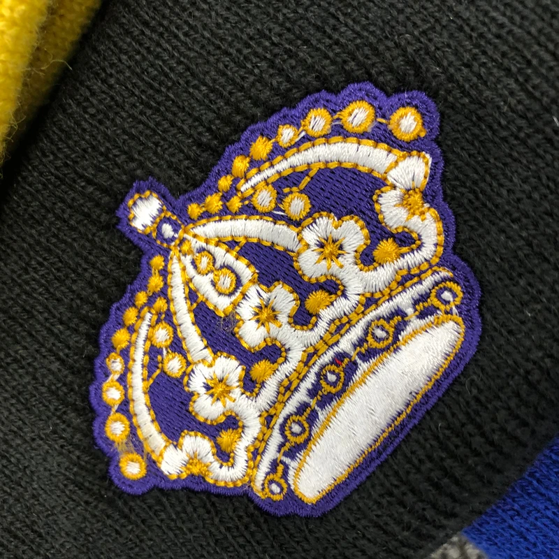 EALER Бесплатная доставка Высокое качество зимние вязаные теплые шапки с вышитым