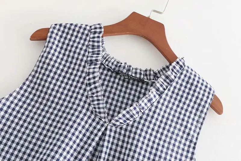 2018 women sweet sleeveless ruffles back v plaid vest blouse office shirt hem hollow out embroidery femininas blusas tops LS2320 |
