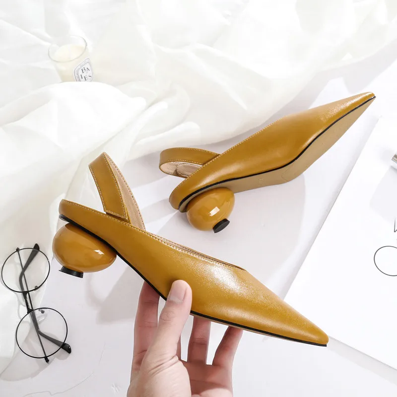 Туфли-лодочки женские на липучке с острым носком и V-образным вырезом | Обувь