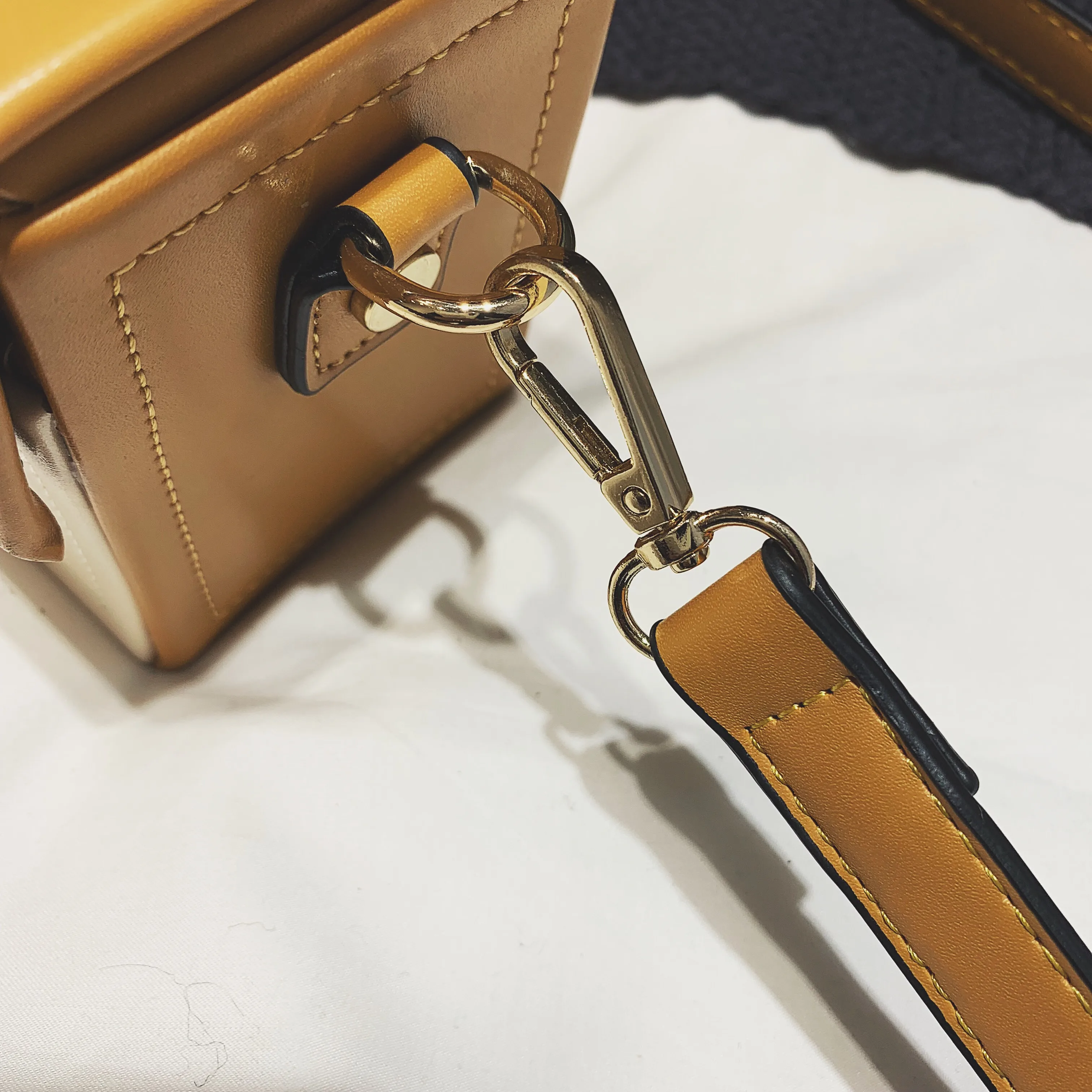 Новая мода Pu ремень женские сумки через плечо кожаная сумка лоскут сумочки