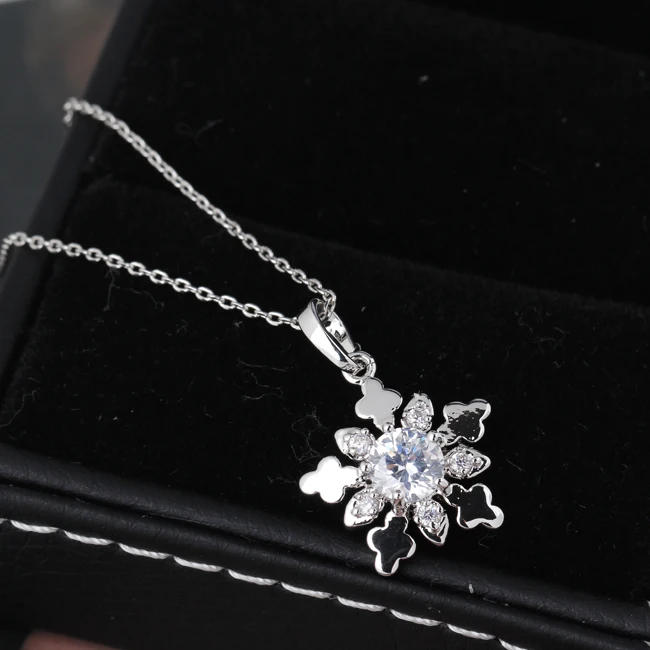 Женское Ожерелье из белого золота с кулоном фианита | Украшения и аксессуары