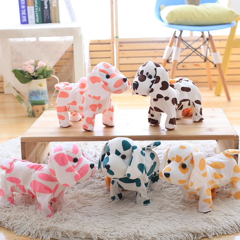 Плюшевая ходячая собака игрушки мягкая набивная электрическая пение пятнистая