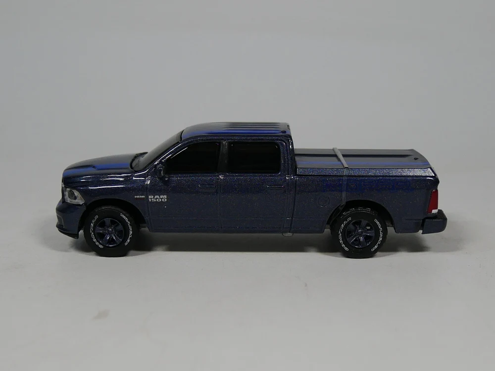 Greenlight 1: 64 2017 Ram 1500 Спортивная литая модель автомобиля| |