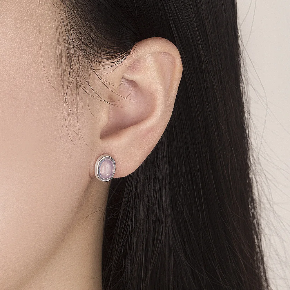 Женские серьги-гвоздики овальной формы из серебра 2019 пробы |