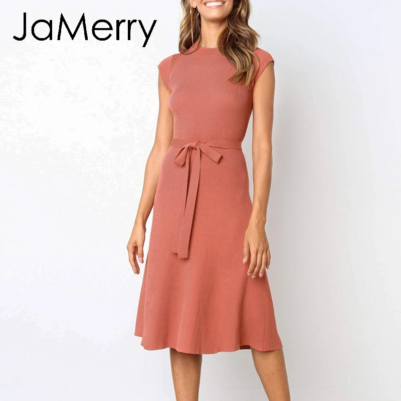 Женское платье свитер JaMerrry винтажное трикотажное с коротким рукавом и поясом