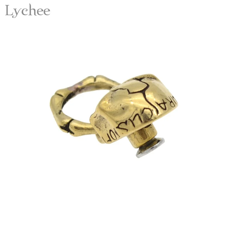 1 шт. с черепом заклепками в стиле панк Завинчивающаяся задняя крышка покрытие