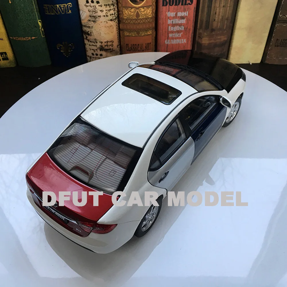 Литый под давлением автомобиль масштаб 1:18 JAC модель Ограниченная серия цветная