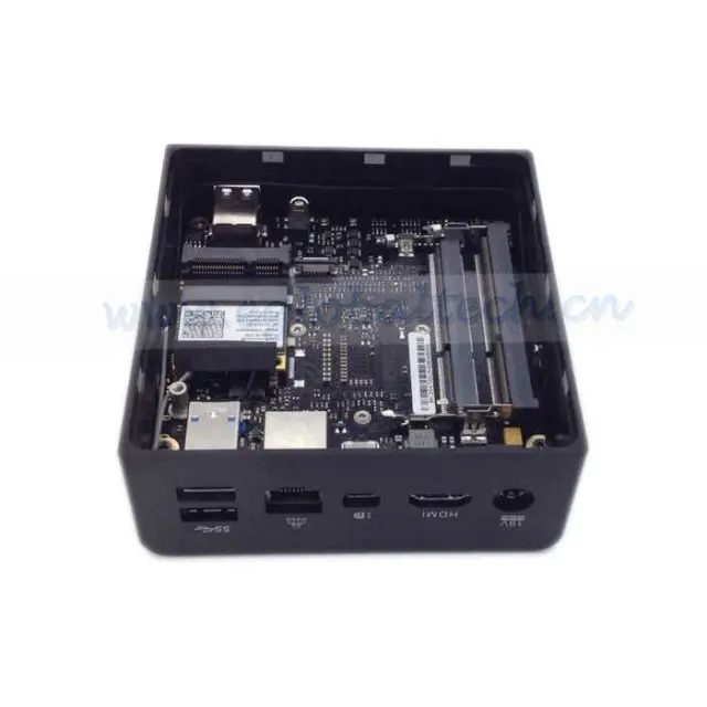 Eglobal Безвентиляторный Мини-Пк Linux I7 16 ГБ RAM 256 SSD Бродуэлла 5500U Mini Itx Htpc Компьютер