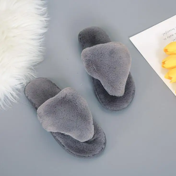 Серый Women Slippers Winter Shoes Flat Sweet Slippers Woman Indoor Shoes Fur Warm Soft Slip On Black Pink Grey Female Slipper dd055 - Цвет: Серый