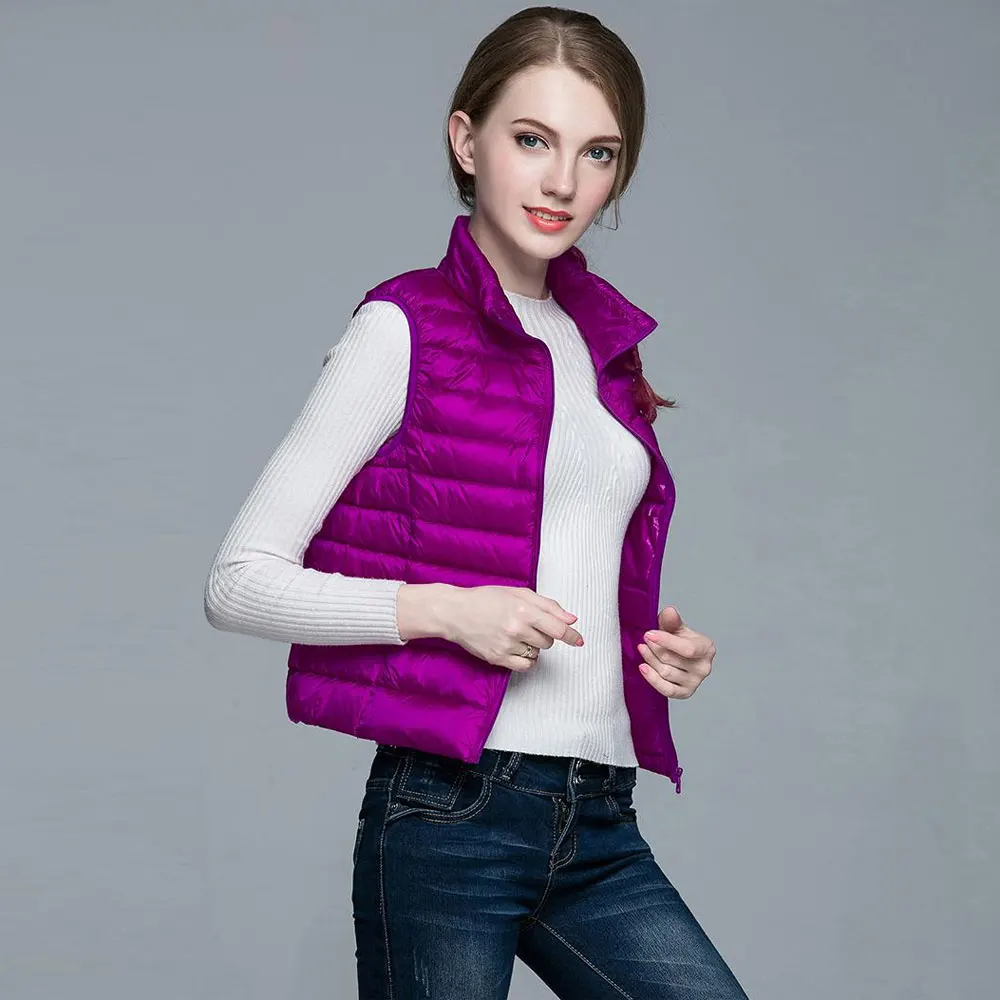 Женский зимний жилет на белом утином пуху ветрозащитный Теплый Тонкий без
