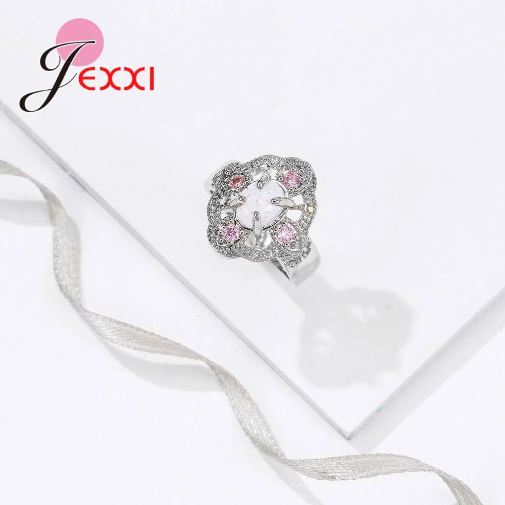 Женское кольцо из серебра 925 пробы с аксессуарами