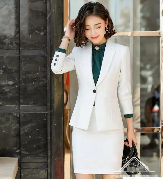 Костюм брючный женский однотонный деловой профессиональный приталенный Блейзер